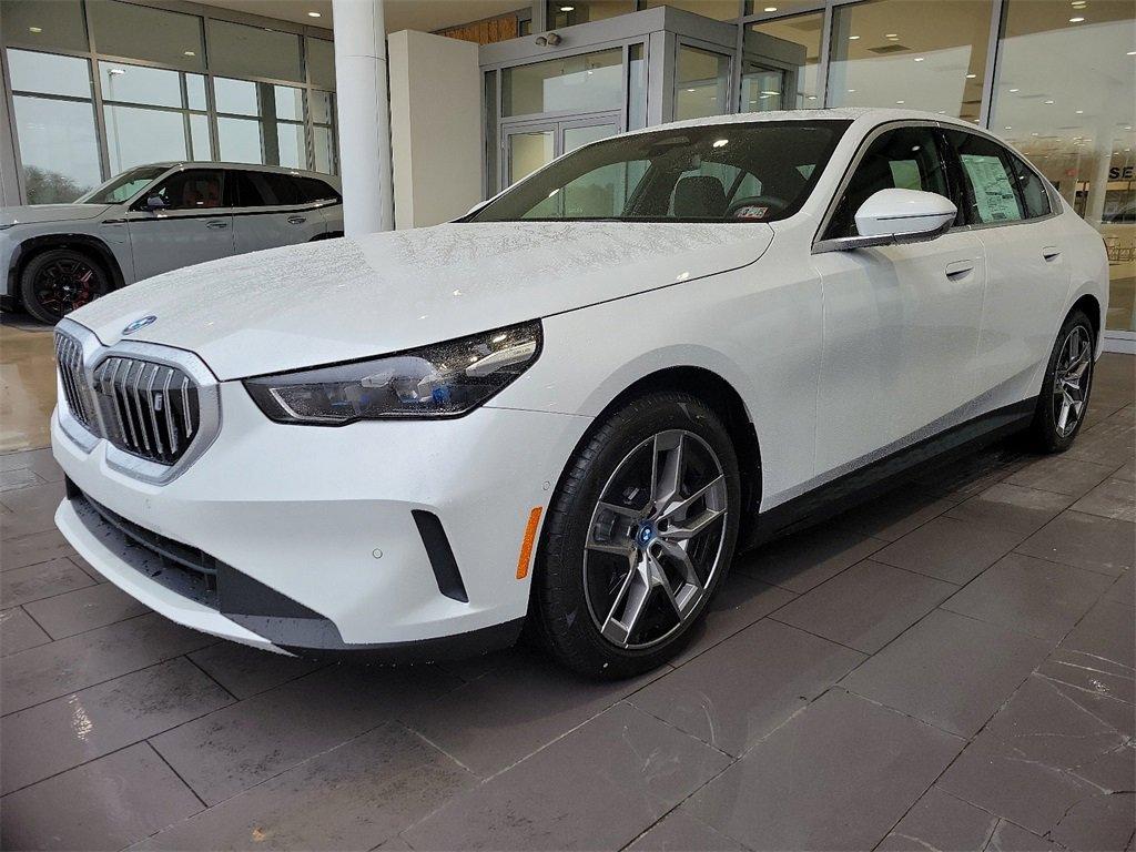 2024 BMW i5 Vehicle Photo in Muncy, PA 17756