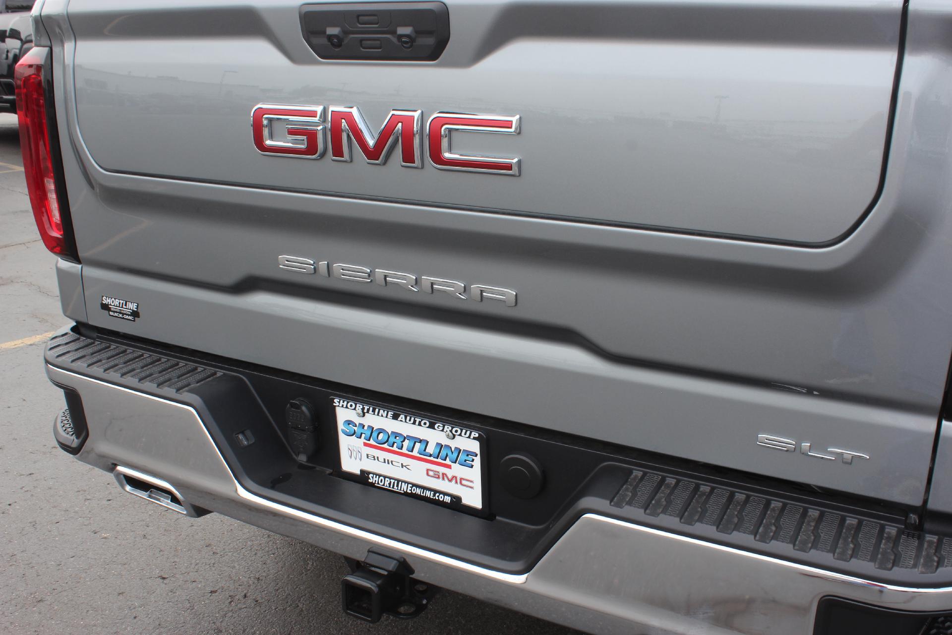 2025 GMC Sierra 1500 Vehicle Photo in AURORA, CO 80012-4011