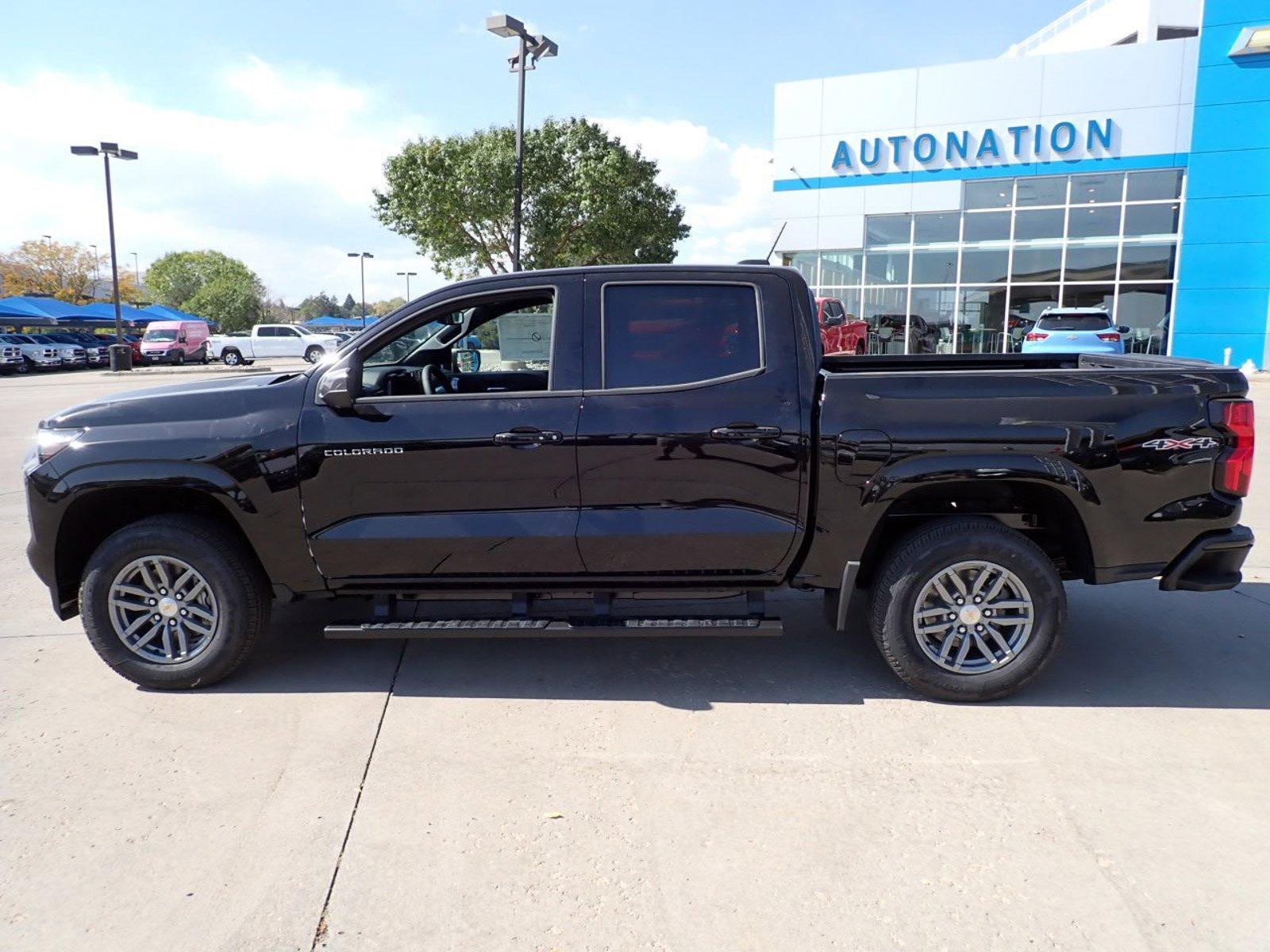 2024 Chevrolet Colorado Vehicle Photo in DENVER, CO 80221-3610