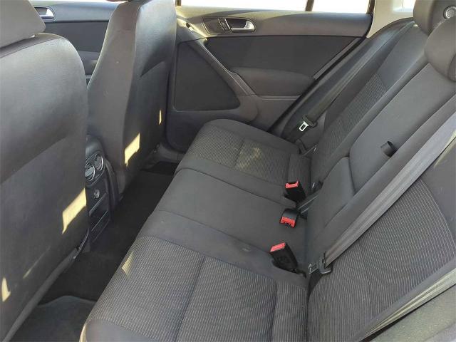 2013 Volkswagen Tiguan Vehicle Photo in BARTLETT, TN 38133-4101