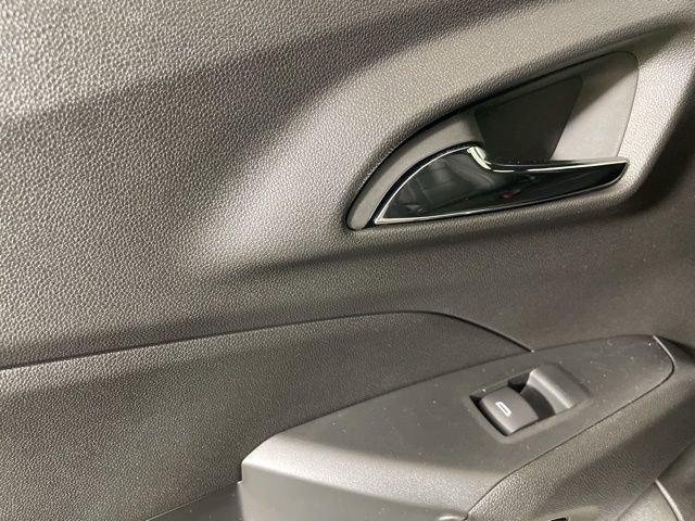 2025 Chevrolet Trax Vehicle Photo in PHOENIX, AZ 85014-3381