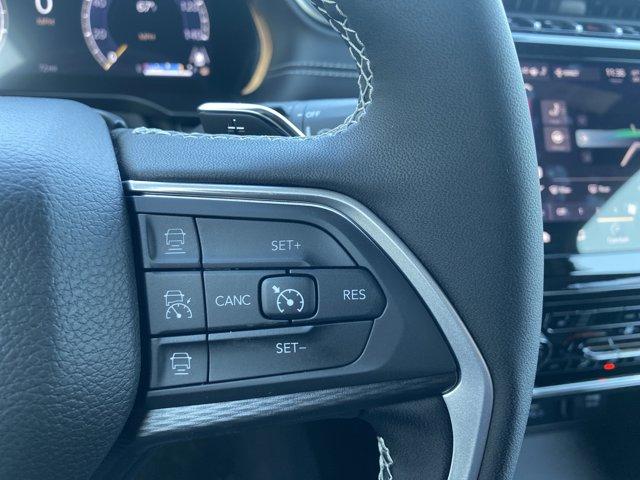2025 Jeep Grand Cherokee Vehicle Photo in Doylsetown, PA 18901