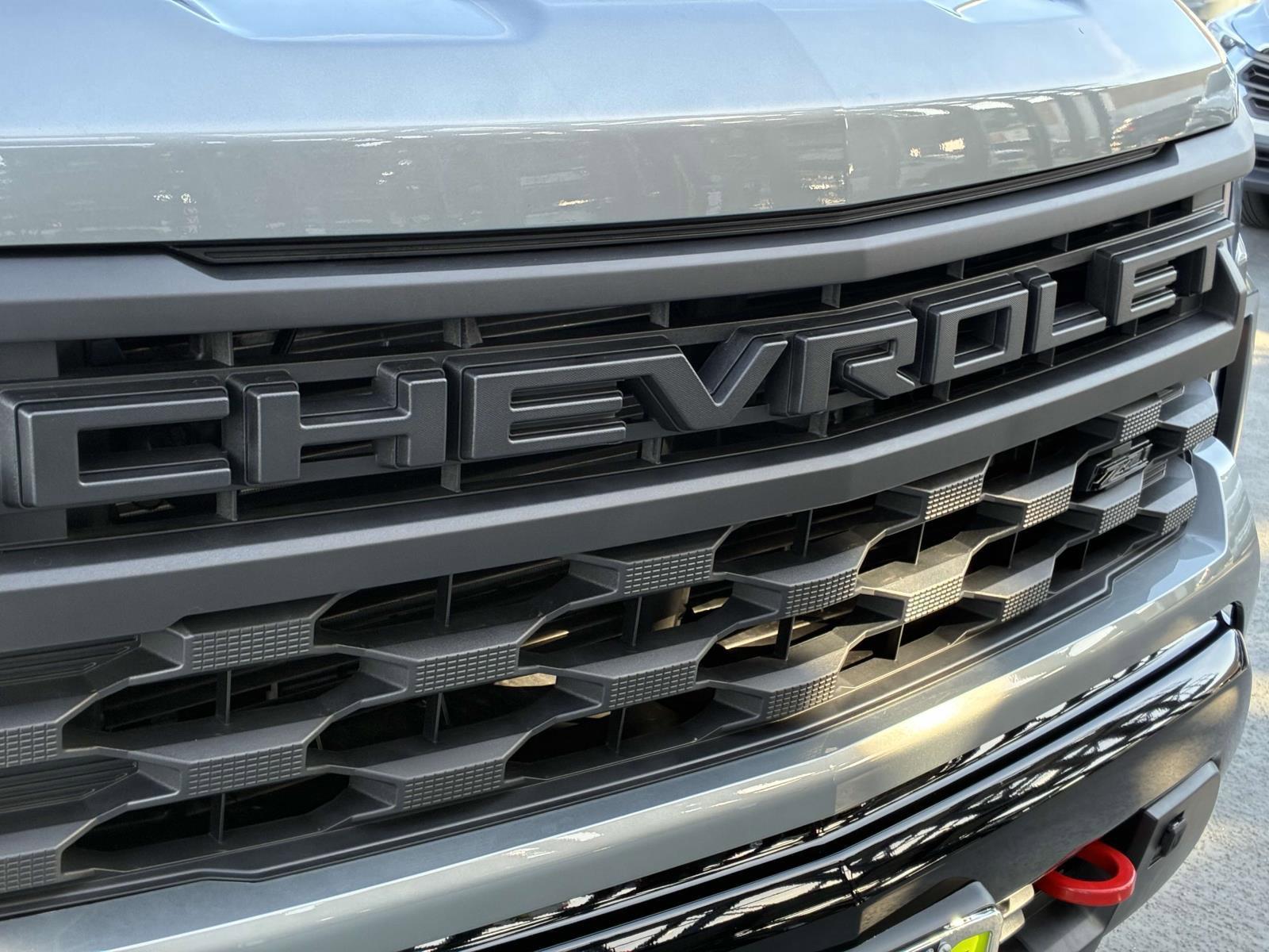 2025 Chevrolet Silverado 1500 Vehicle Photo in LOS ANGELES, CA 90007-3794