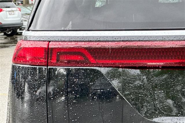 2022 Kia Carnival Vehicle Photo in ELK GROVE, CA 95757-8703