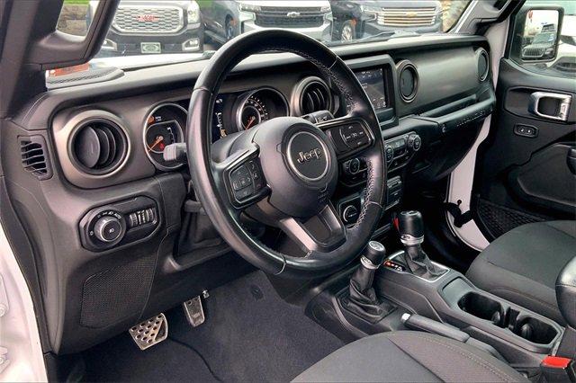 2021 Jeep Wrangler Vehicle Photo in KANSAS CITY, MO 64114-4502
