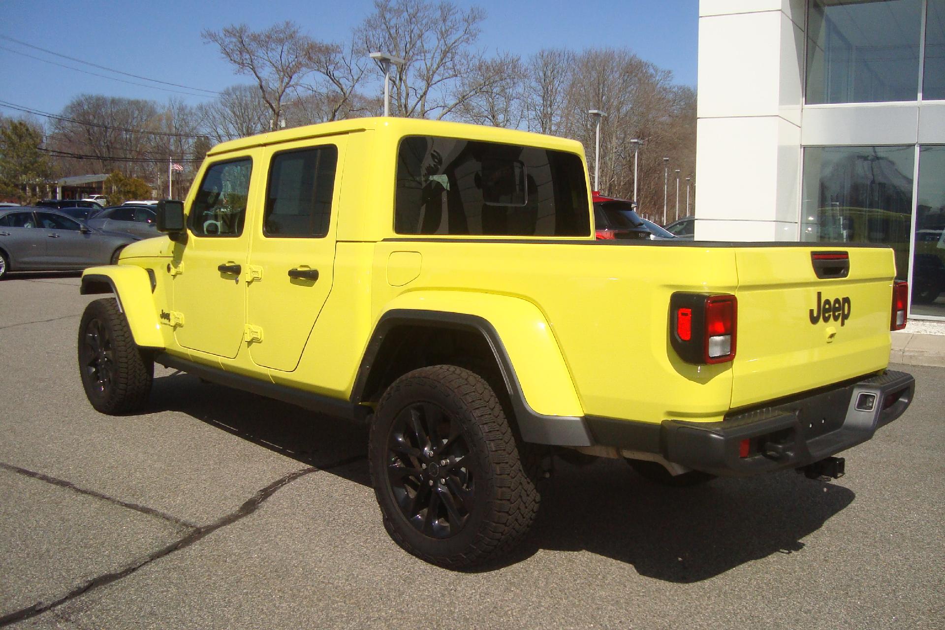 2024 Jeep Gladiator Vehicle Photo in PORTSMOUTH, NH 03801-4196