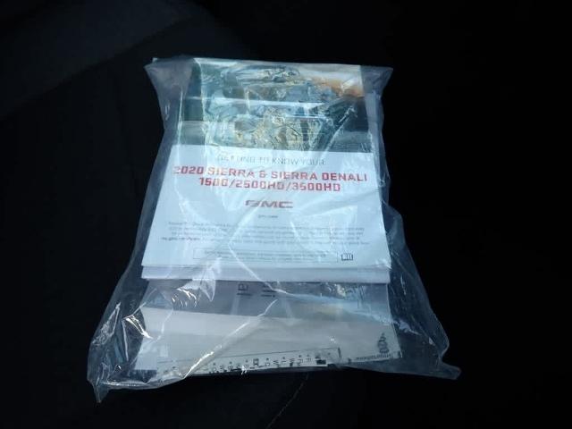 2020 GMC Sierra 1500 Vehicle Photo in ZELIENOPLE, PA 16063-2910