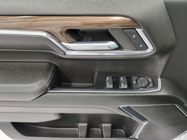 2024 Chevrolet Silverado 1500 Vehicle Photo in NEENAH, WI 54956-2243
