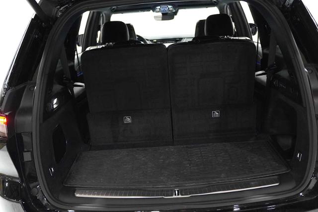 2024 Jeep Grand Cherokee L Vehicle Photo in GRAPEVINE, TX 76051