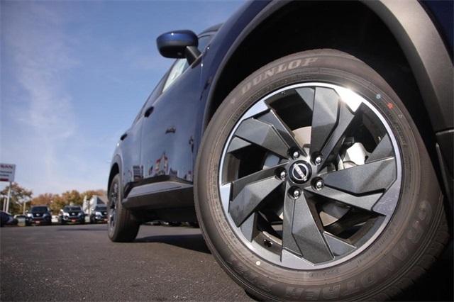 2025 Nissan Rogue Vehicle Photo in Hazelwood, MO 63042