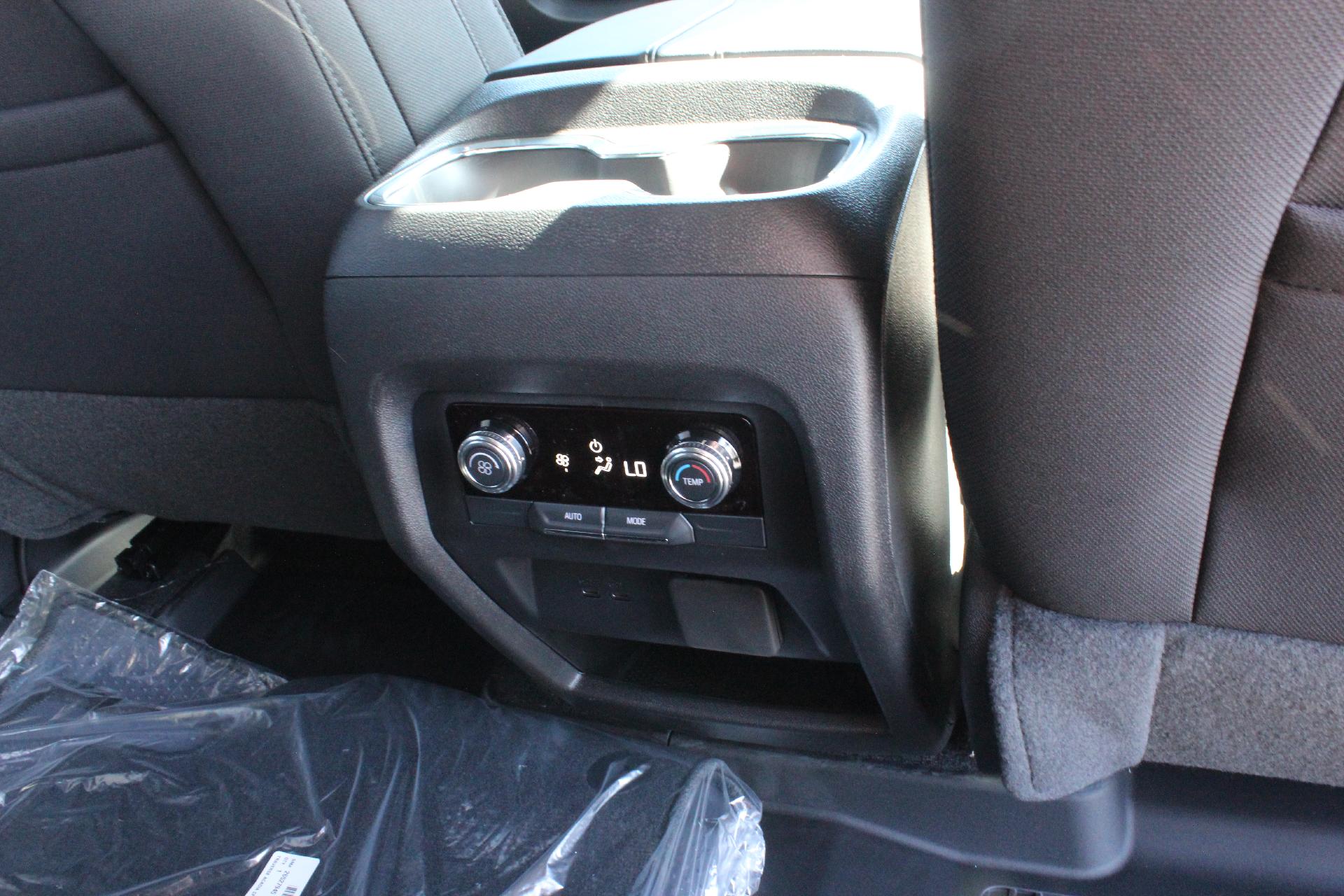 2025 GMC Acadia Vehicle Photo in AURORA, CO 80012-4011