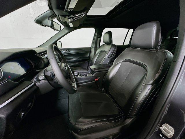 2023 Jeep Grand Cherokee L Vehicle Photo in Doylsetown, PA 18901