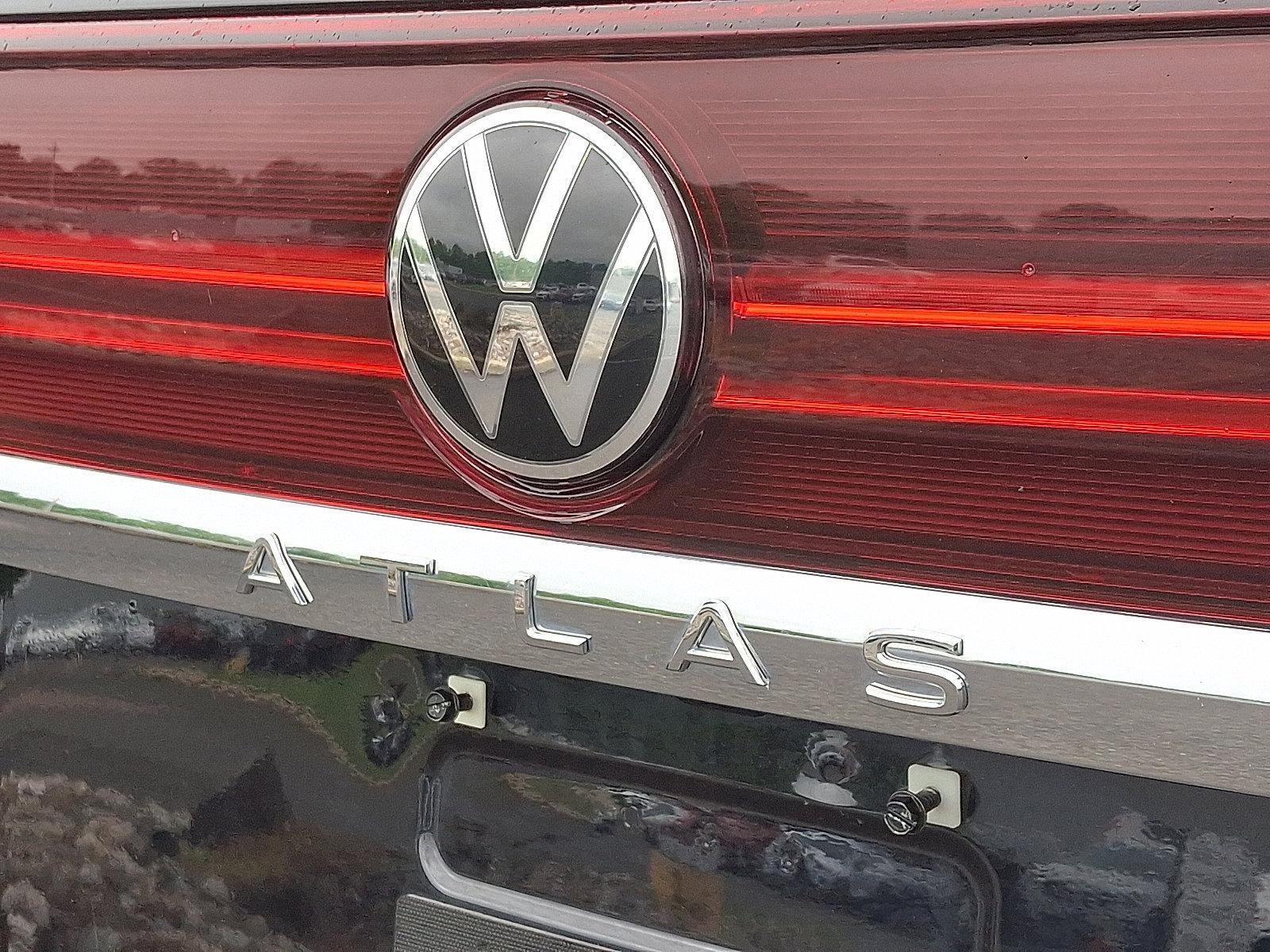 2024 Volkswagen Atlas Vehicle Photo in Trevose, PA 19053
