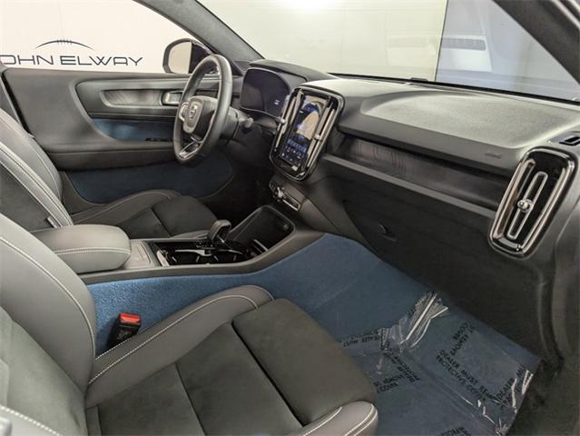 2022 Volvo C40 Recharge Pure Electric Vehicle Photo in ENGLEWOOD, CO 80113-6708