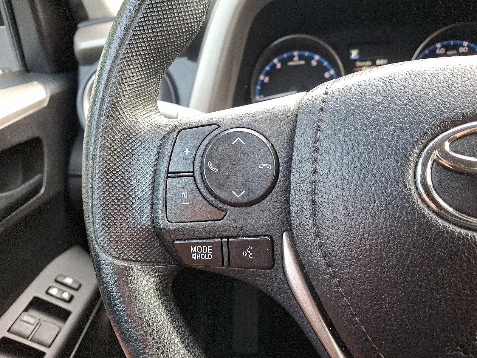 2017 Toyota RAV4 Vehicle Photo in Harrisburg, PA 17111