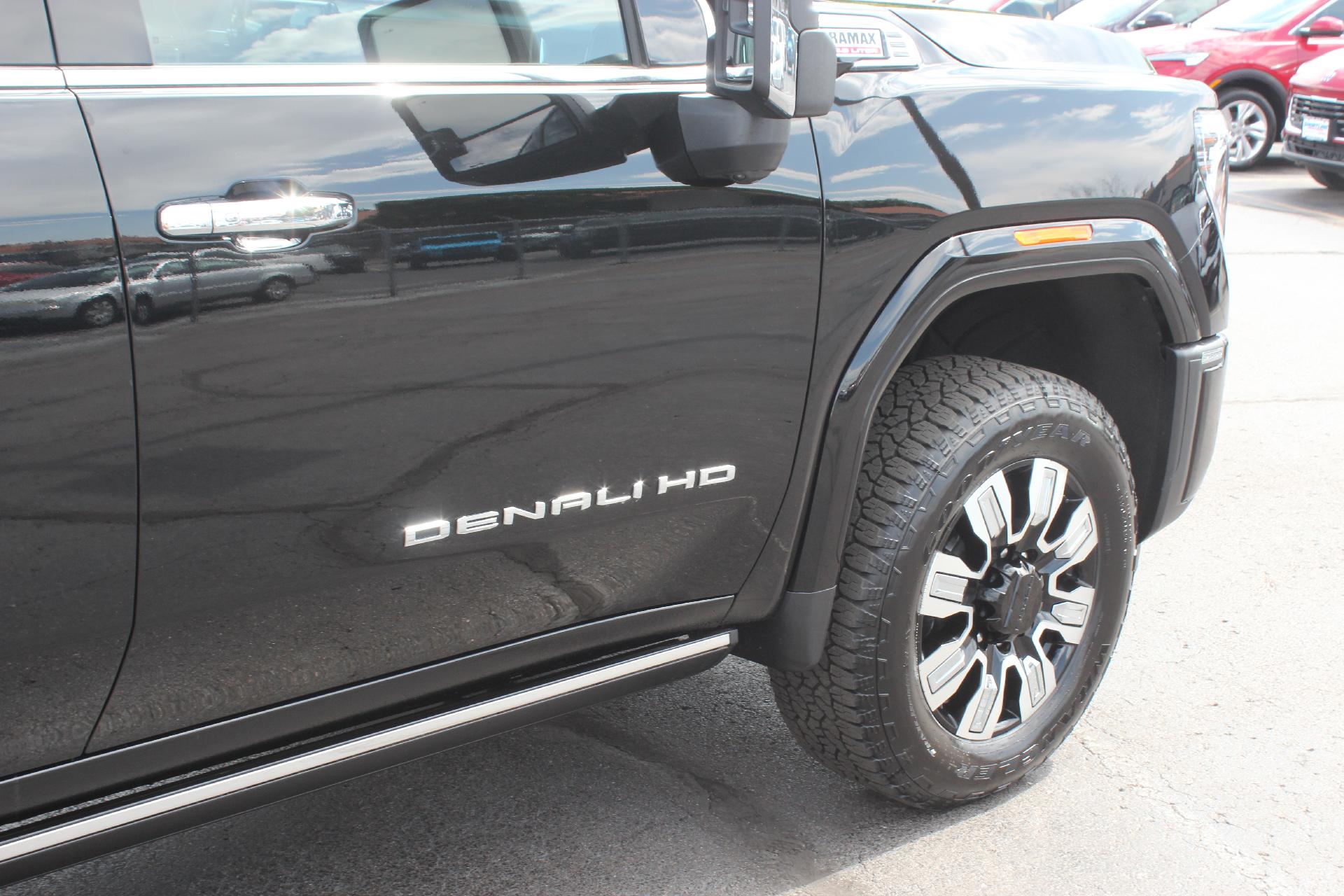 2025 GMC Sierra 2500 HD Vehicle Photo in AURORA, CO 80012-4011