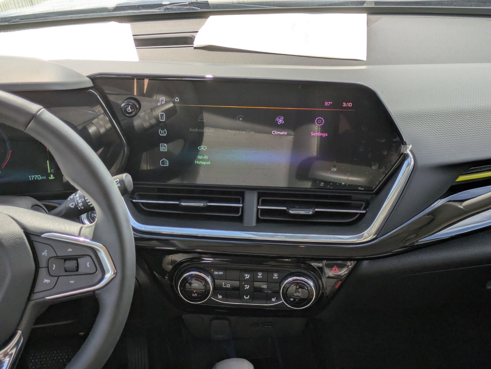 2025 Chevrolet Trax Vehicle Photo in SELMA, TX 78154-1460