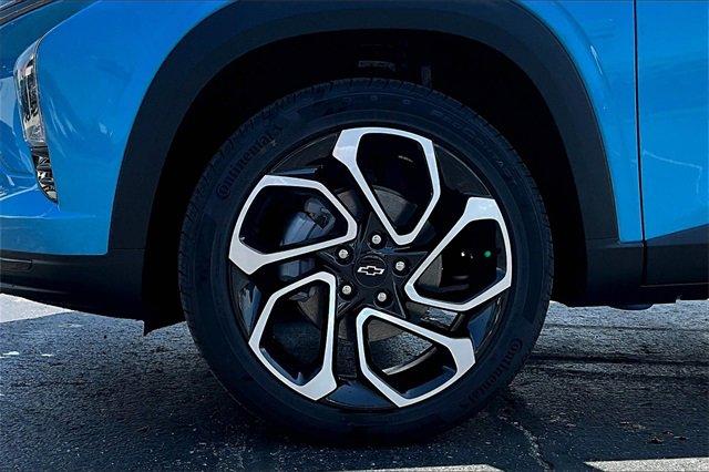 2025 Chevrolet Trax Vehicle Photo in TOPEKA, KS 66609-0000