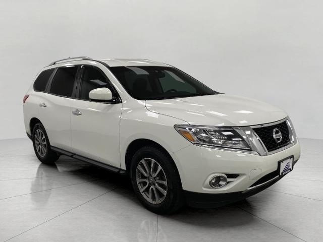 2015 Nissan Pathfinder Vehicle Photo in Appleton, WI 54913