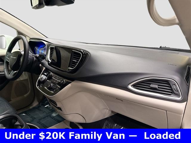 2022 Chrysler Pacifica Vehicle Photo in EVERETT, WA 98203-5662