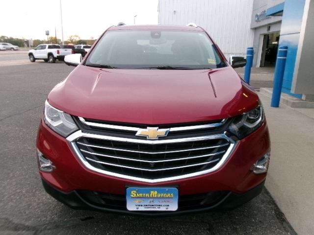 Used 2020 Chevrolet Equinox Premier with VIN 3GNAXXEV4LS526472 for sale in Wahpeton, ND