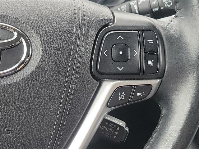 2019 Toyota Highlander Vehicle Photo in New Bloomfield, PA 17068