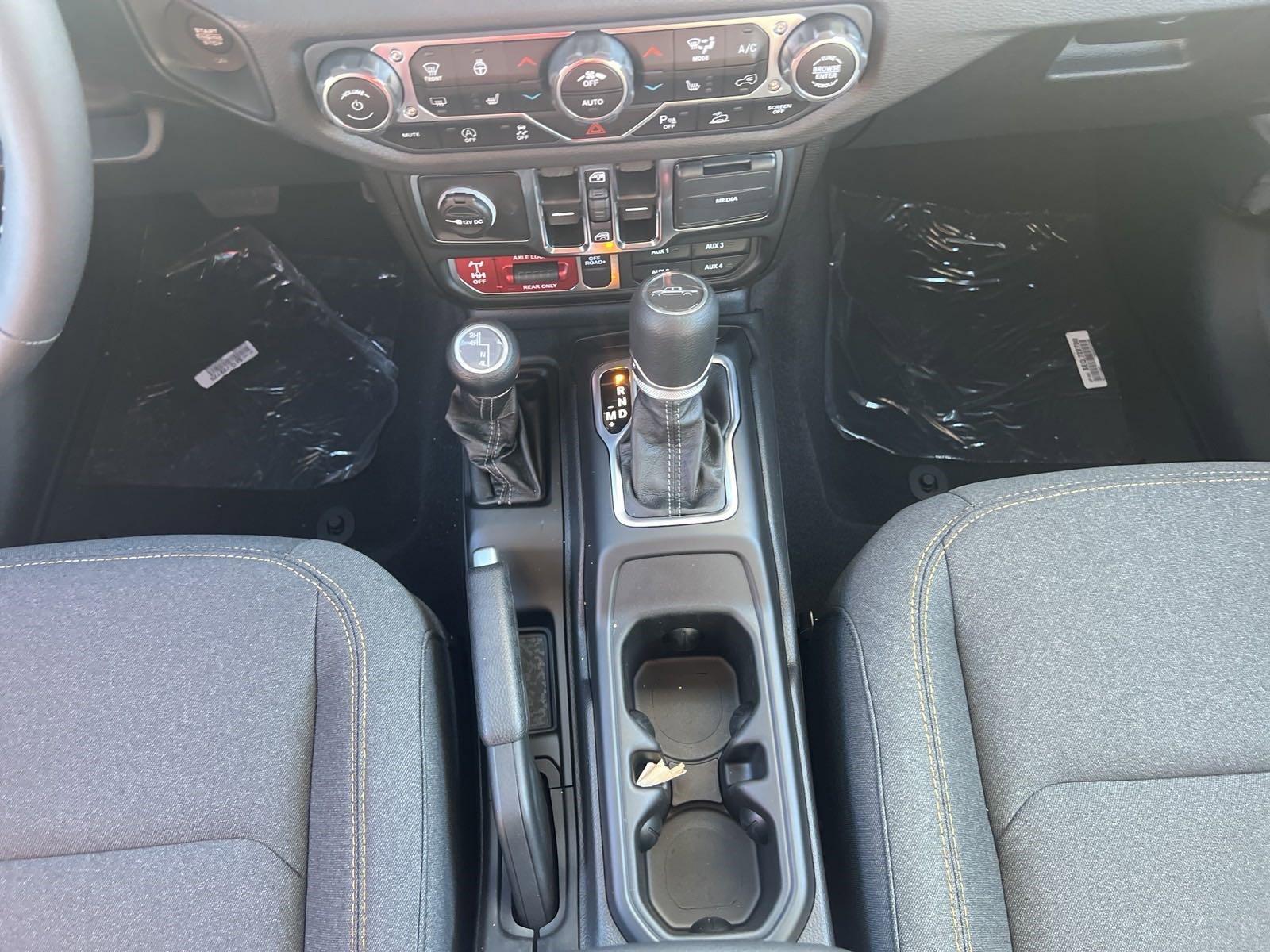 2025 Jeep Gladiator Vehicle Photo in Mechanicsburg, PA 17050-1707