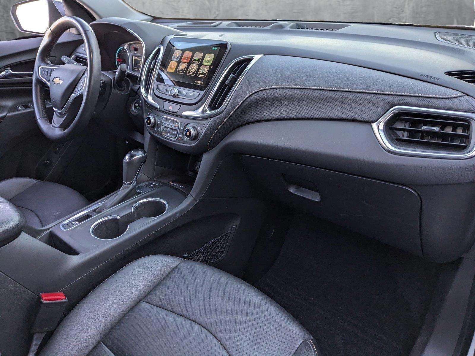 2018 Chevrolet Equinox Vehicle Photo in VALENCIA, CA 91355-1705