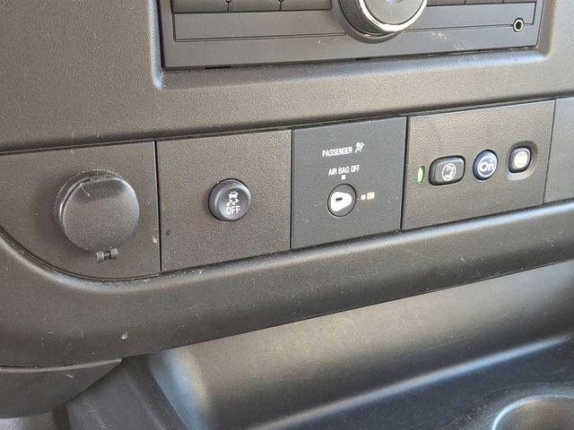 2023 GMC Savana Passenger 3500 Vehicle Photo in PAWLING, NY 12564-3219