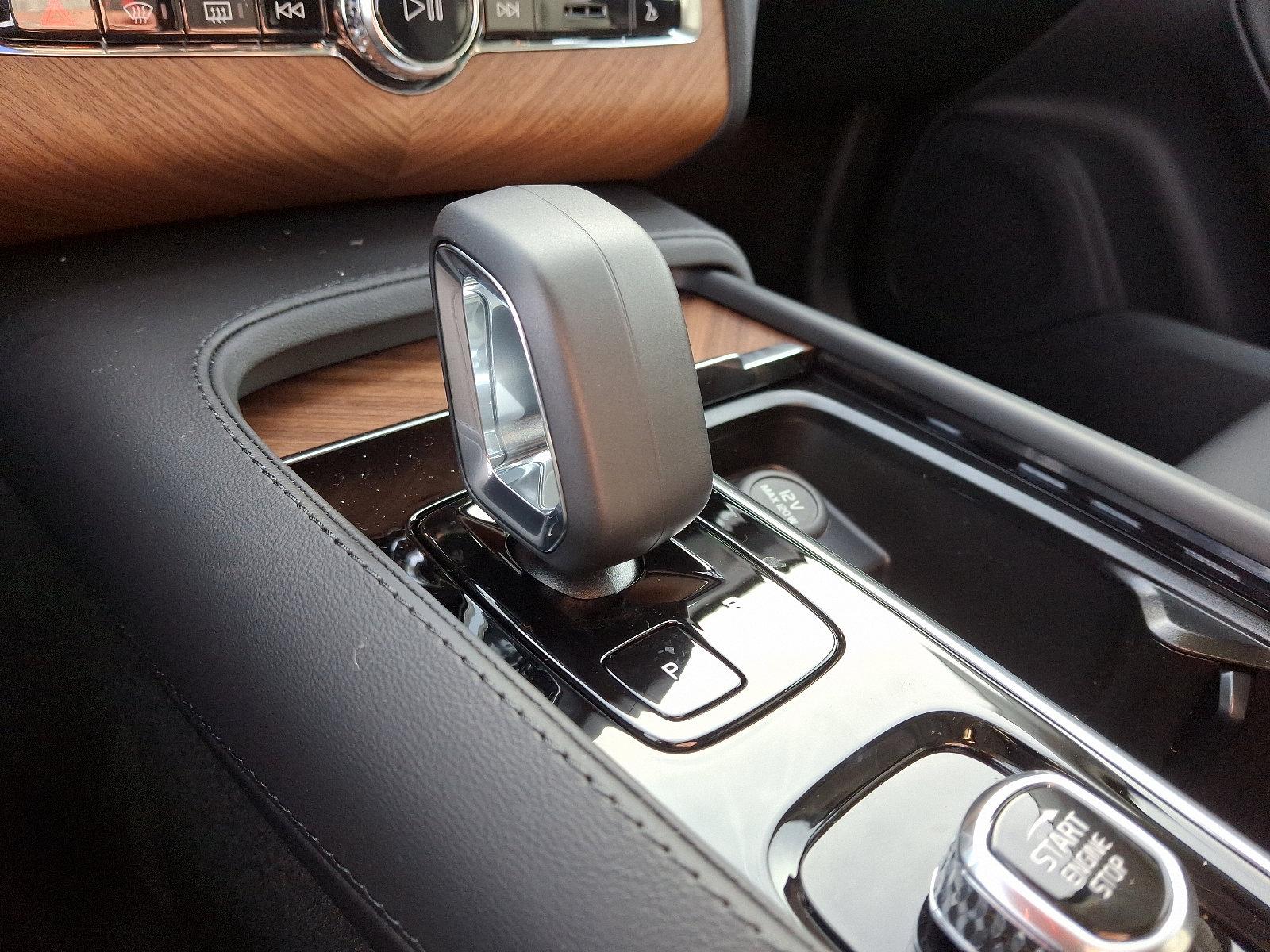 2025 Volvo XC90 Vehicle Photo in Trevose, PA 19053