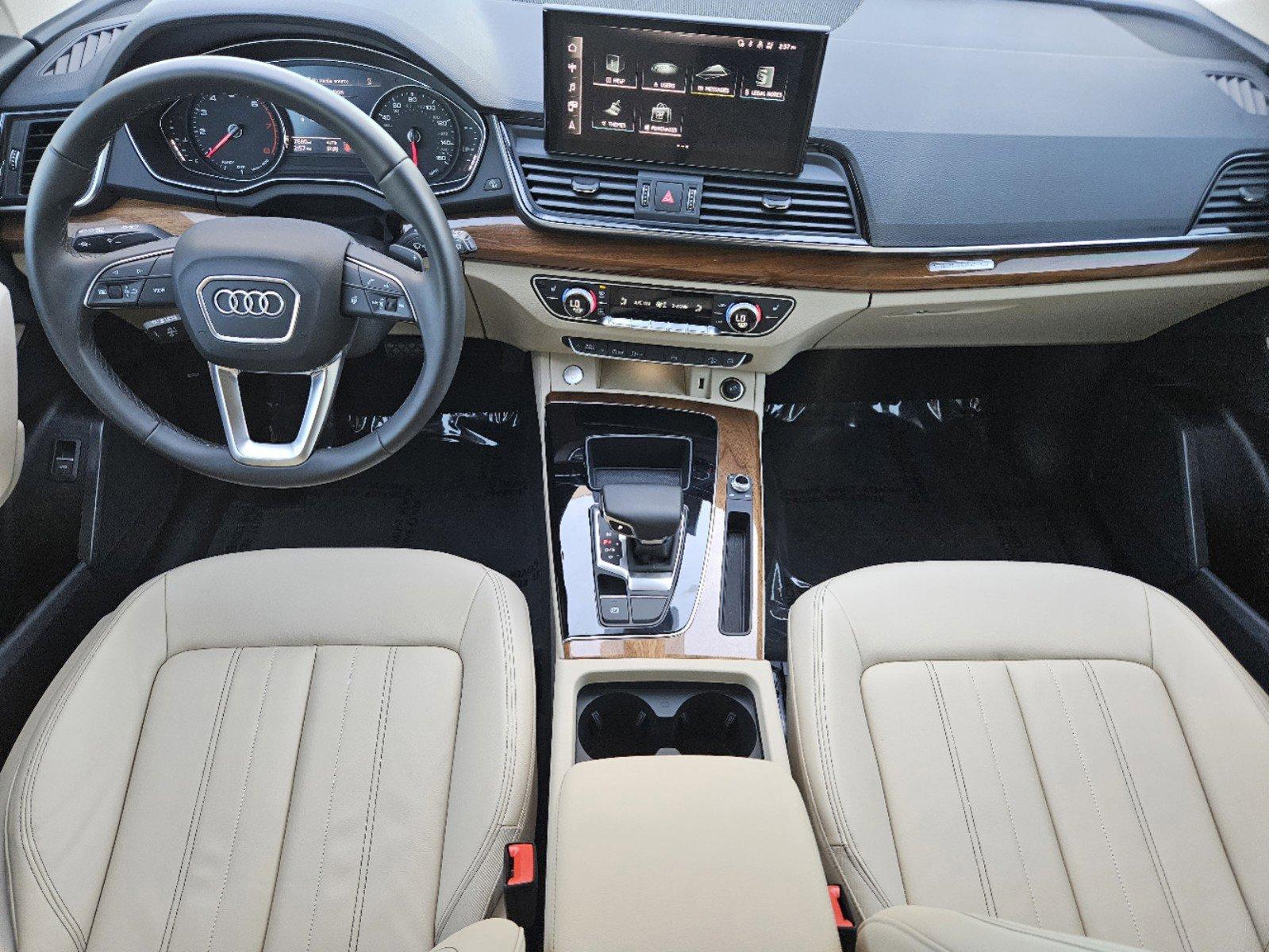 2023 Audi Q5 Vehicle Photo in FORT WORTH, TX 76132