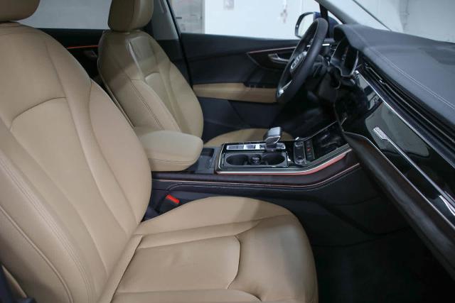 2025 Audi Q7 Vehicle Photo in SUGAR LAND, TX 77478