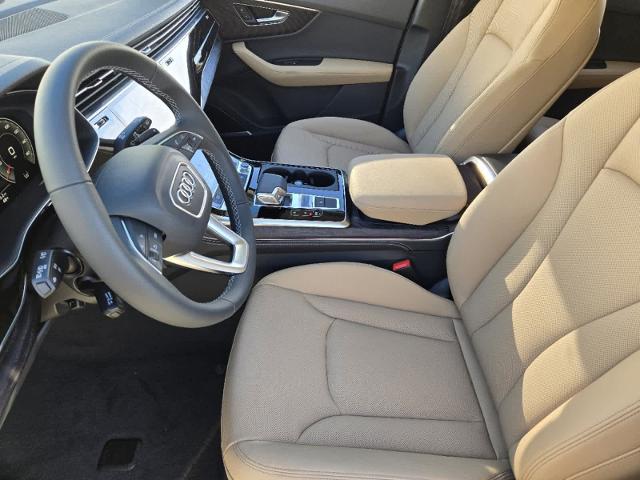 2025 Audi Q7 Vehicle Photo in SUGAR LAND, TX 77478