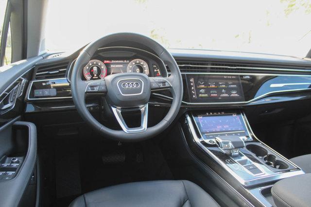 2023 Audi Q7 Vehicle Photo in HOUSTON, TX 77090