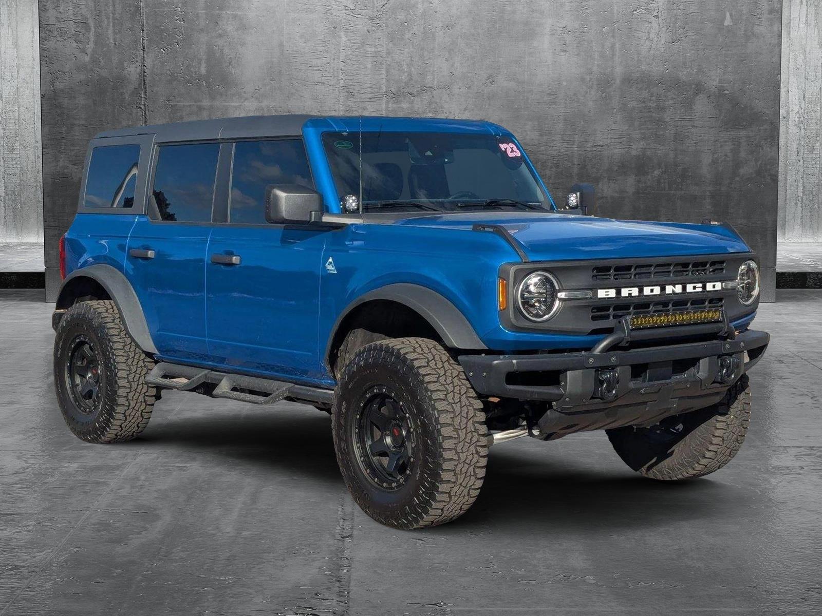 2023 Ford Bronco Vehicle Photo in LONE TREE, CO 80124-2750