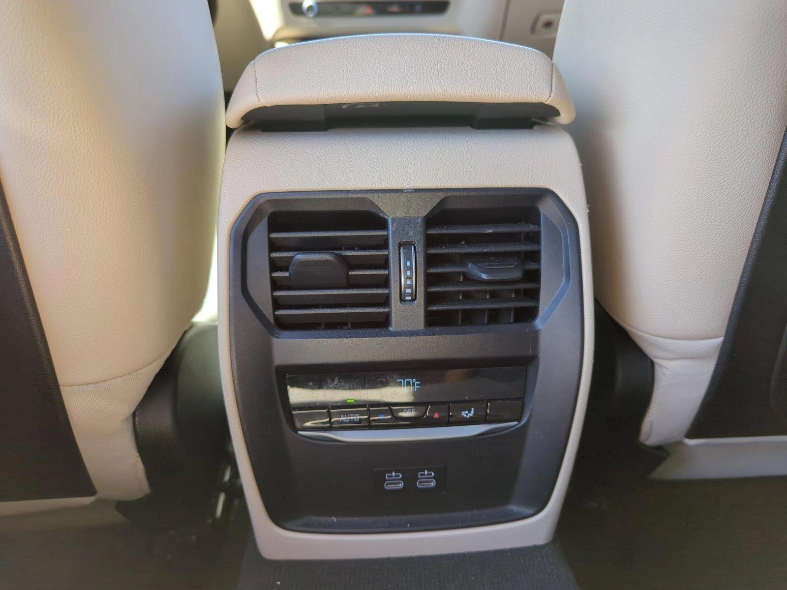 2023 BMW 330i Vehicle Photo in Memphis, TN 38128