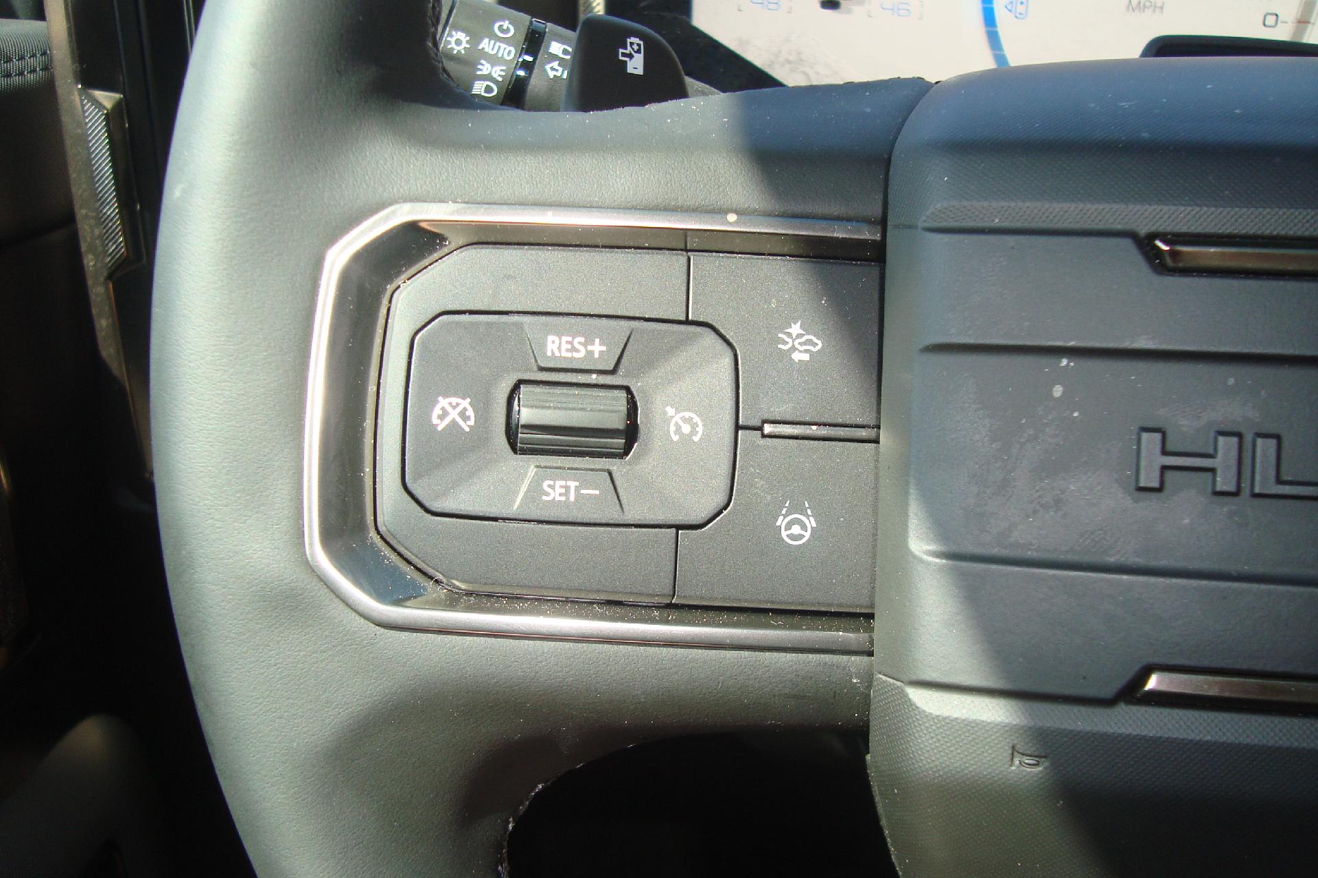 2025 GMC HUMMER EV SUV Vehicle Photo in PORTSMOUTH, NH 03801-4196
