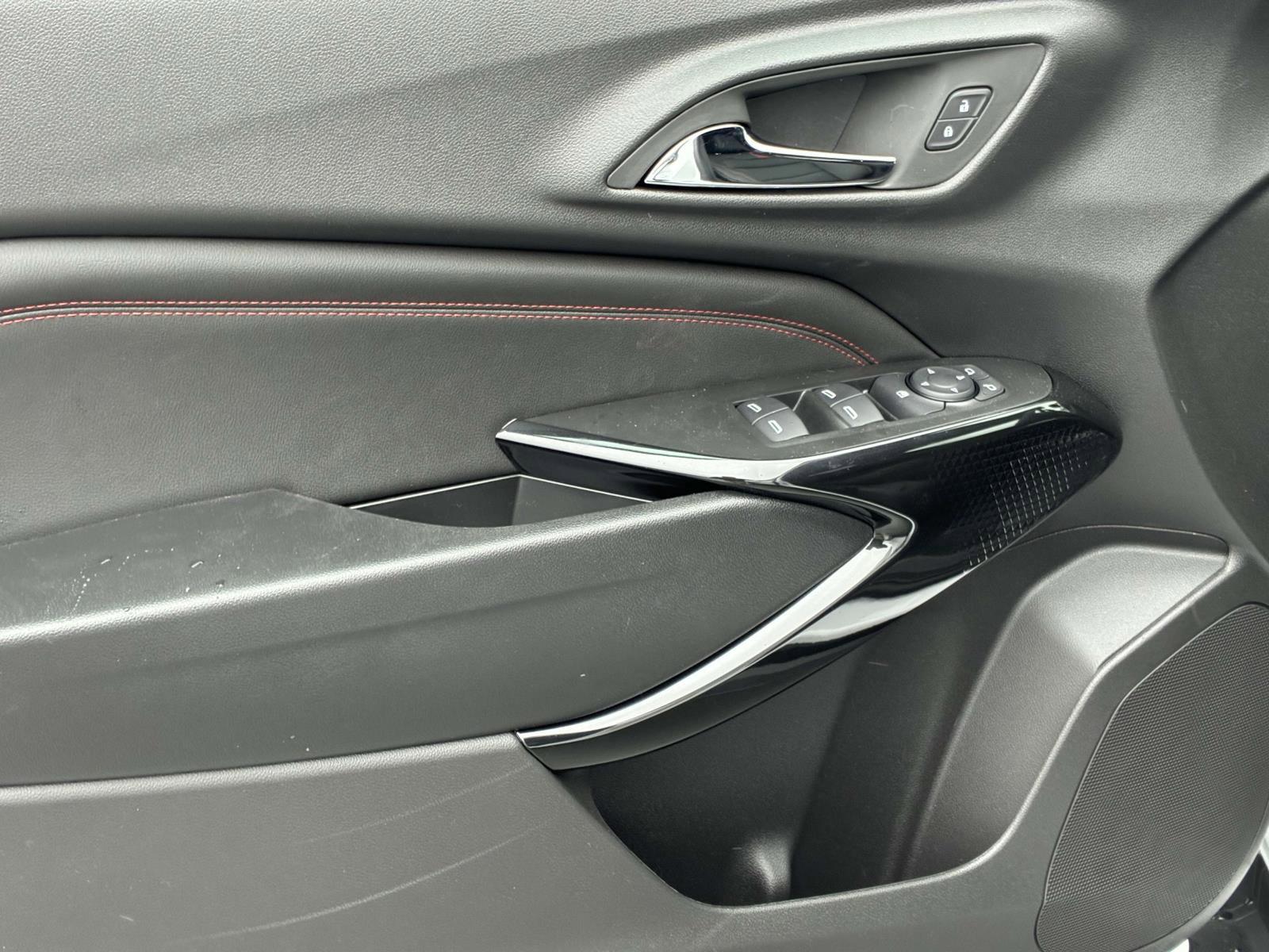 2025 Chevrolet Trax Vehicle Photo in LOS ANGELES, CA 90007-3794