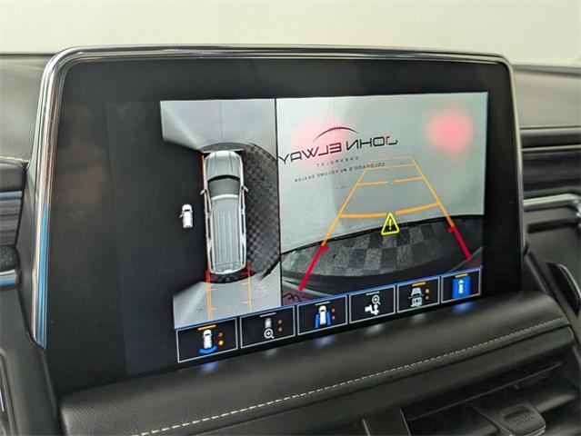 2022 GMC Yukon XL Vehicle Photo in ENGLEWOOD, CO 80113-6708