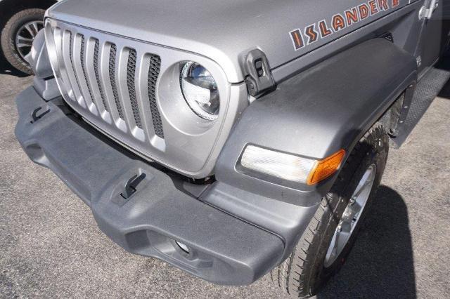 2021 Jeep Wrangler Vehicle Photo in FAIRMONT, WV 26554-2318