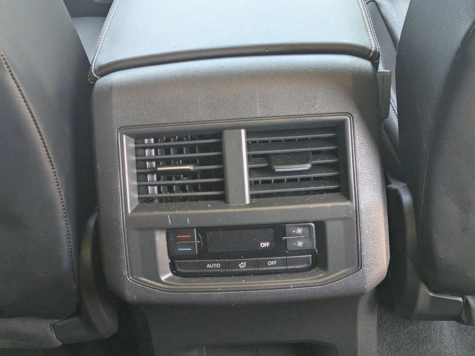 2022 Volkswagen Atlas Vehicle Photo in Sarasota, FL 34231