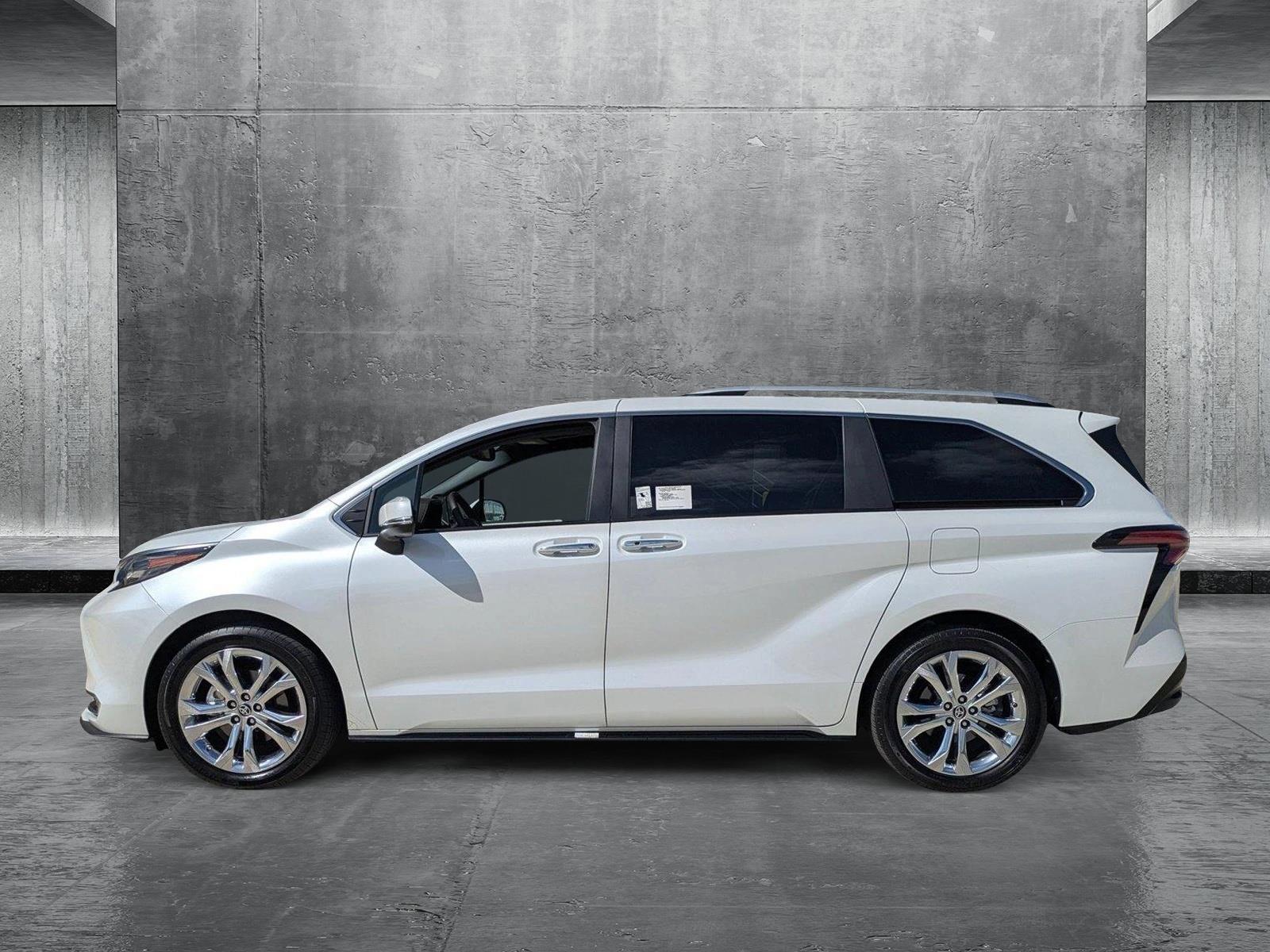 2024 Toyota Sienna Vehicle Photo in Winter Park, FL 32792