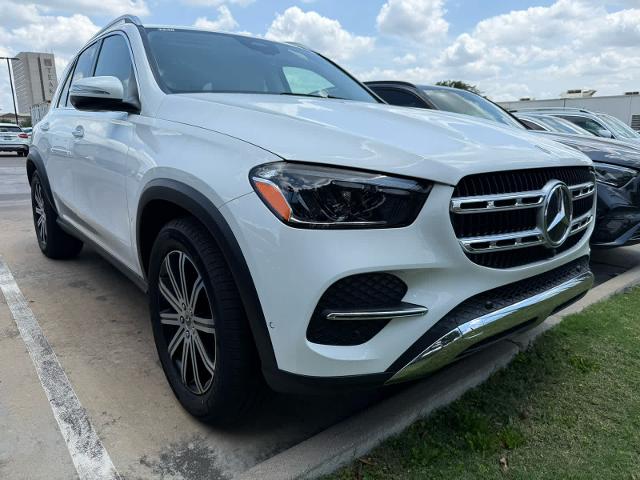 2025 Mercedes-Benz GLE Vehicle Photo in HOUSTON, TX 77079