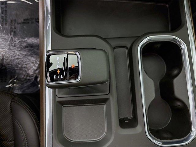 2025 Chevrolet Silverado 1500 Vehicle Photo in PUYALLUP, WA 98371-4149