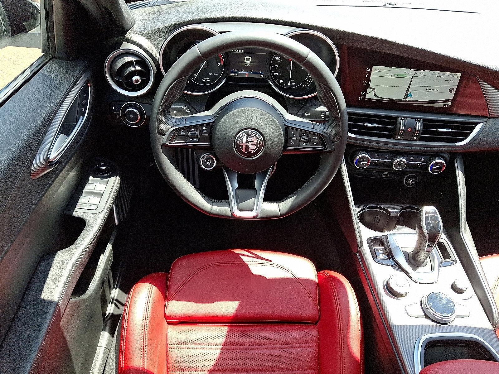 2022 Alfa Romeo Giulia Vehicle Photo in Willow Grove, PA 19090