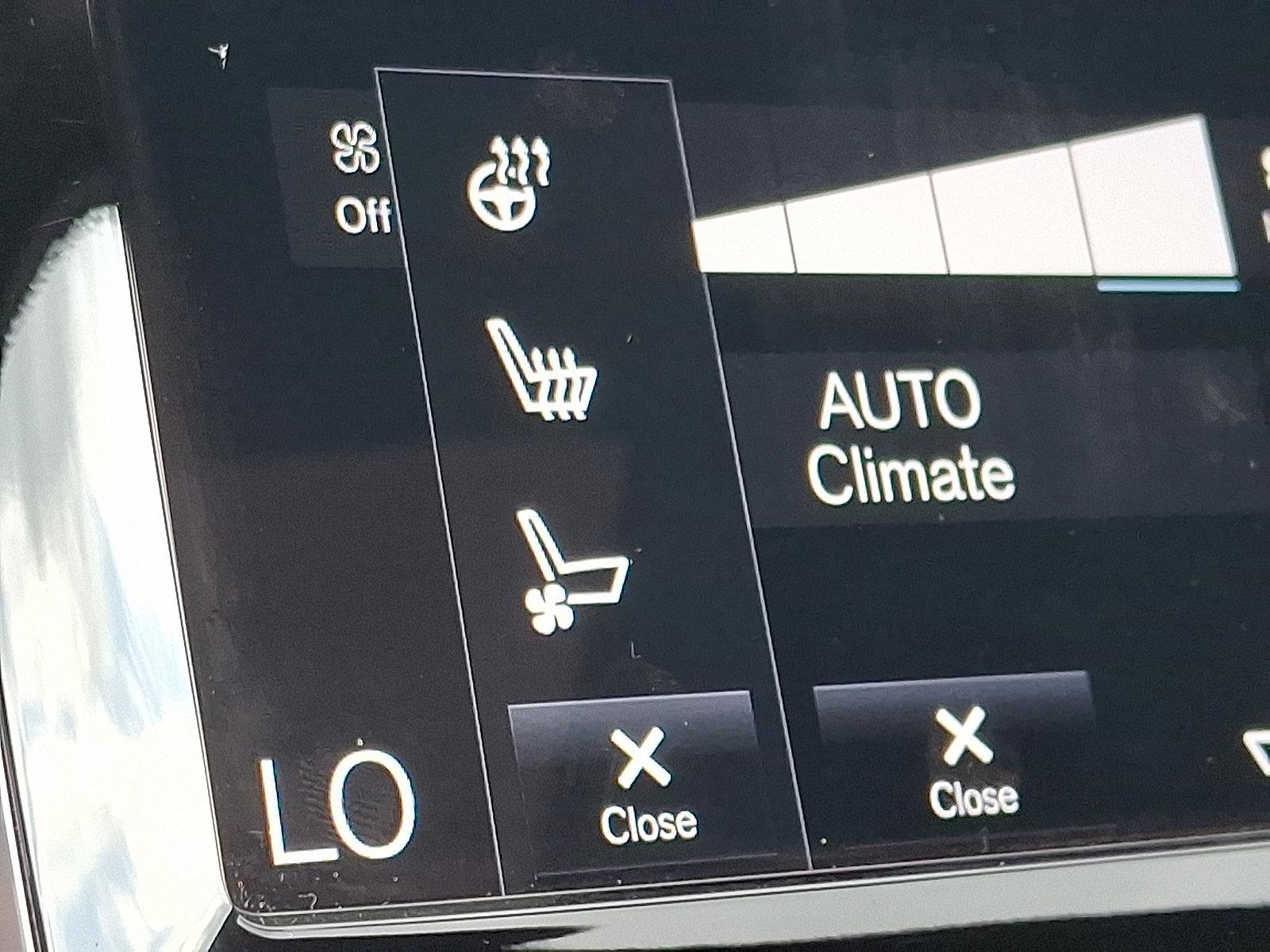 2022 Volvo XC90 Vehicle Photo in Trevose, PA 19053