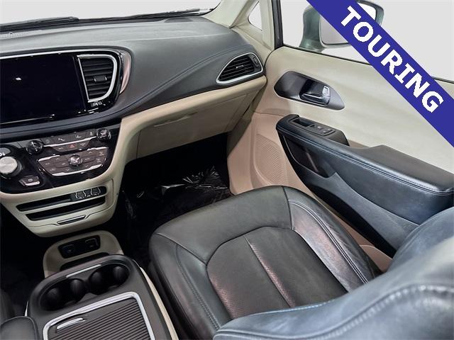 2021 Chrysler Pacifica Vehicle Photo in Puyallup, WA 98371