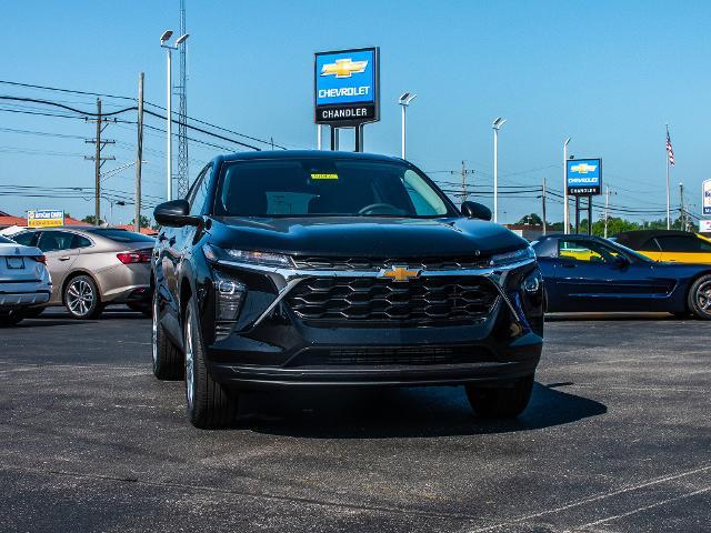 2025 Chevrolet Trax Vehicle Photo in MADISON, IN 47250-1611
