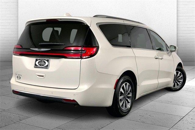 2021 Chrysler Pacifica Vehicle Photo in KANSAS CITY, MO 64114-4502