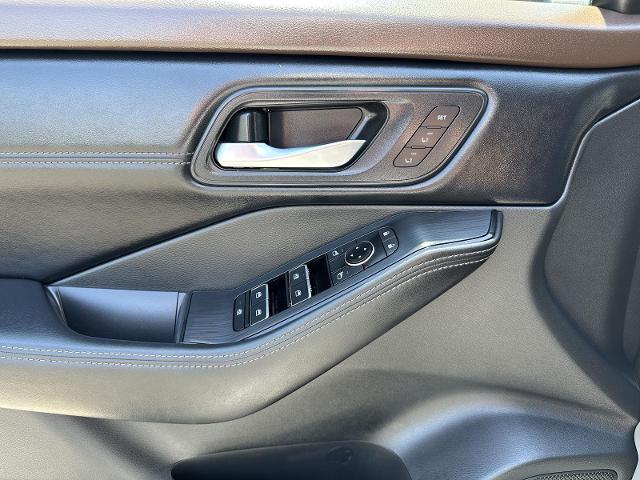 2023 Nissan Rogue Vehicle Photo in Tucson, AZ 85712